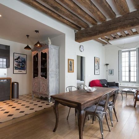 Charming Appartment In Le Marais Parijs Buitenkant foto