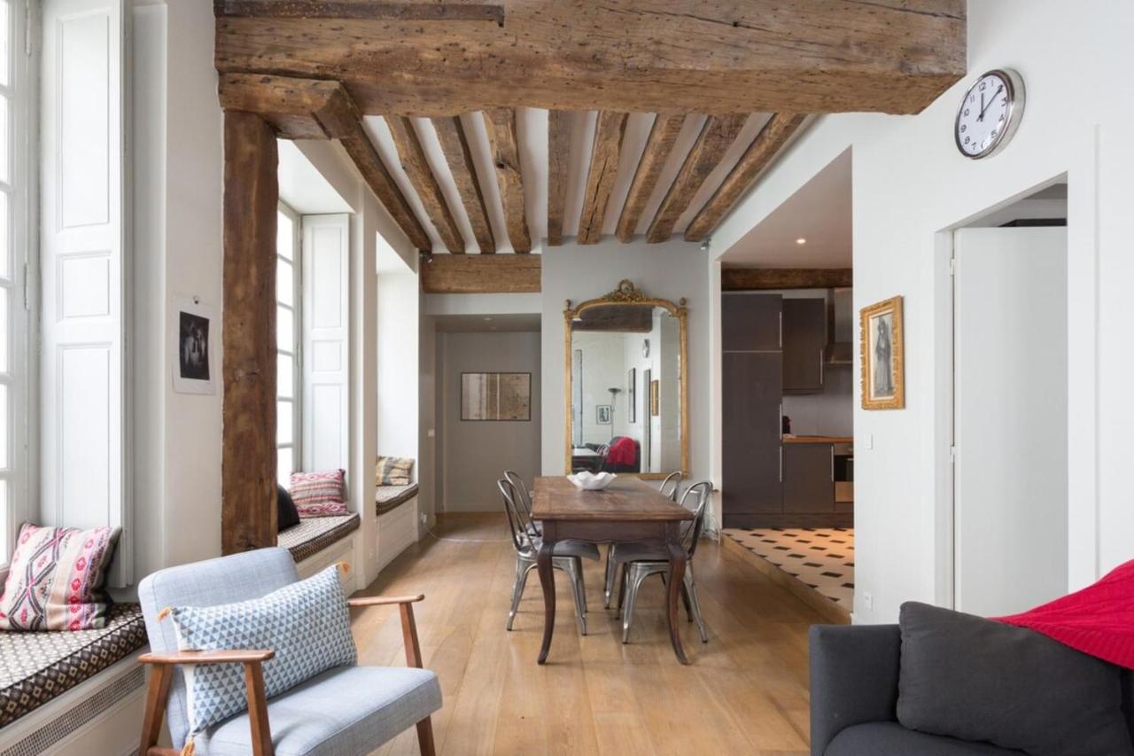 Charming Appartment In Le Marais Parijs Buitenkant foto